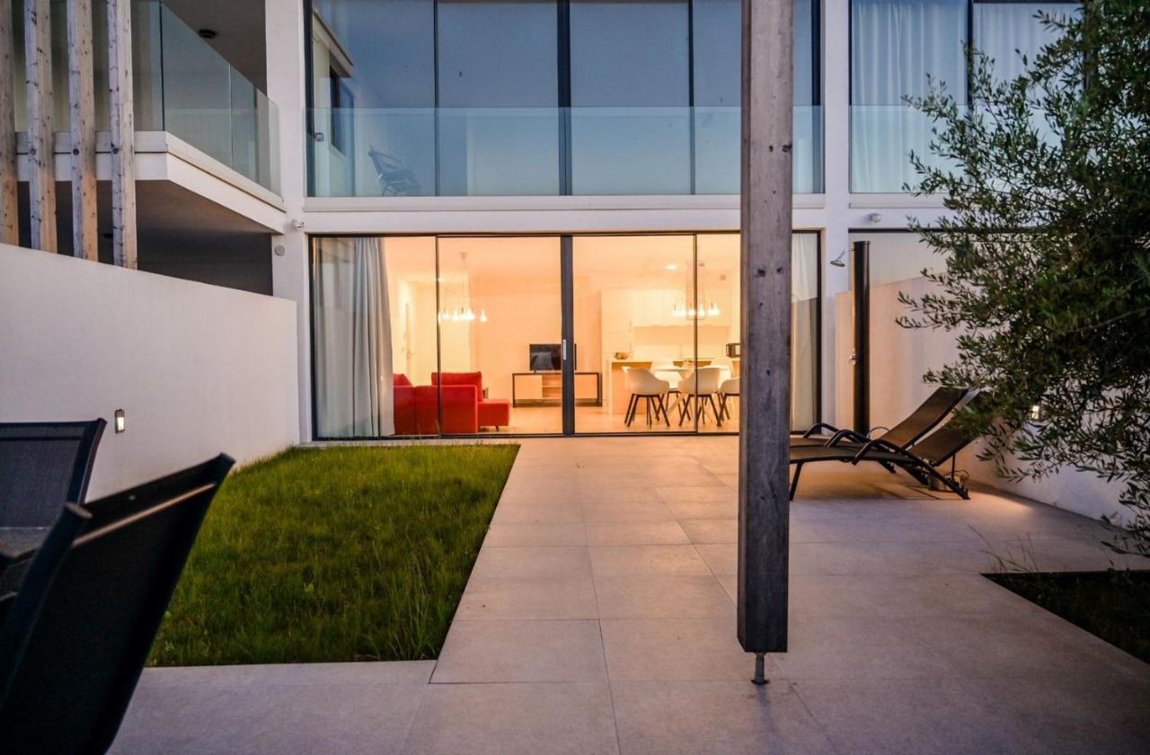 Apartment Flori With Sea View Malinska Buitenkant foto